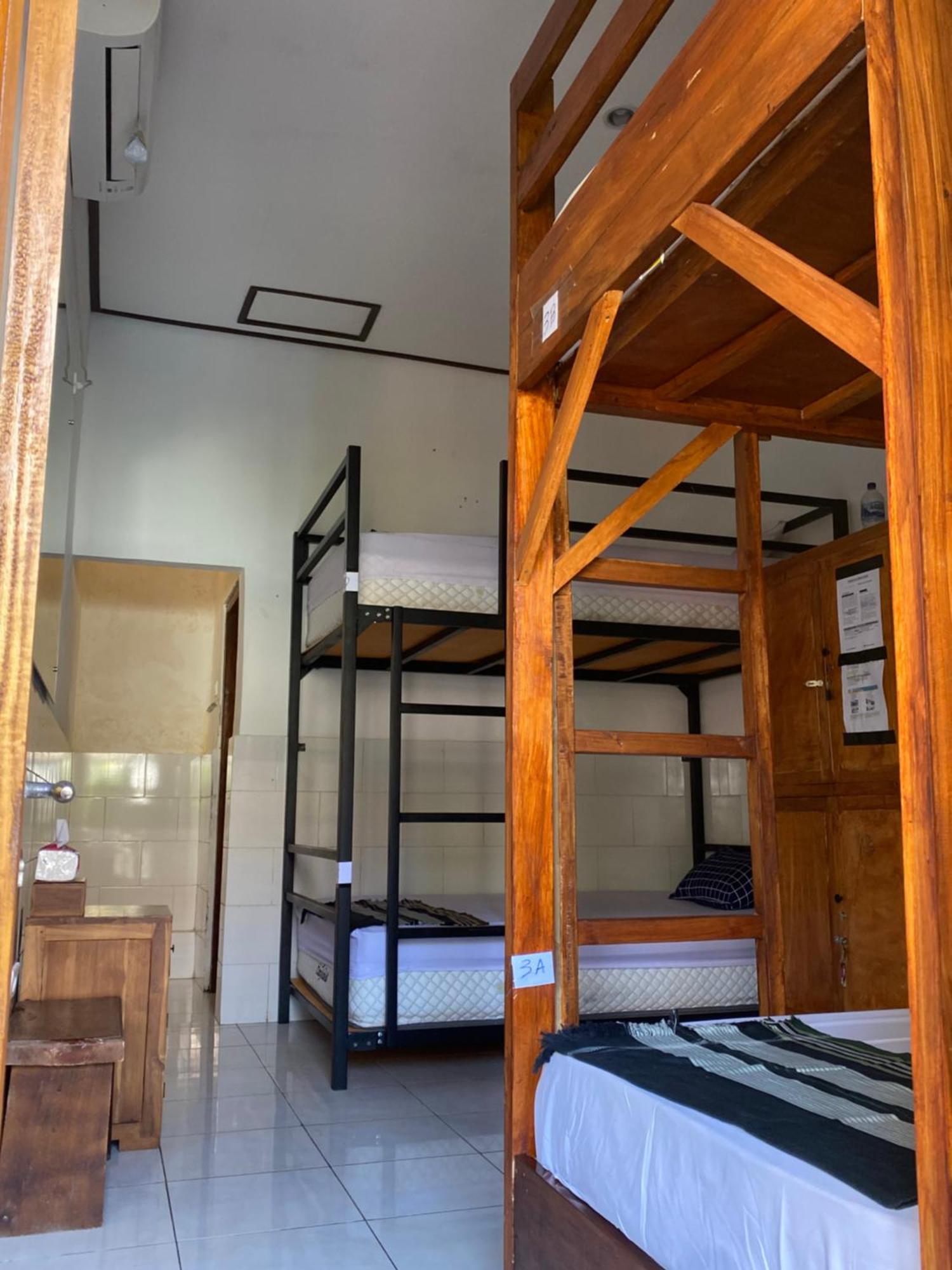 My Art Hostel Batununggul Екстериор снимка